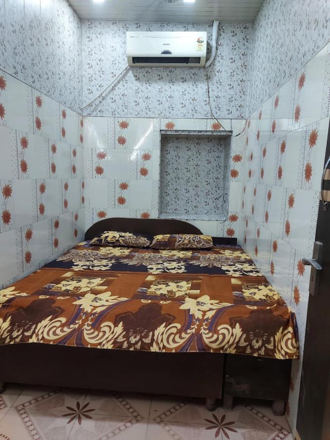 Mj Chawla Homestay Double Bed Attached Bathroom Room 암리차르 외부 사진