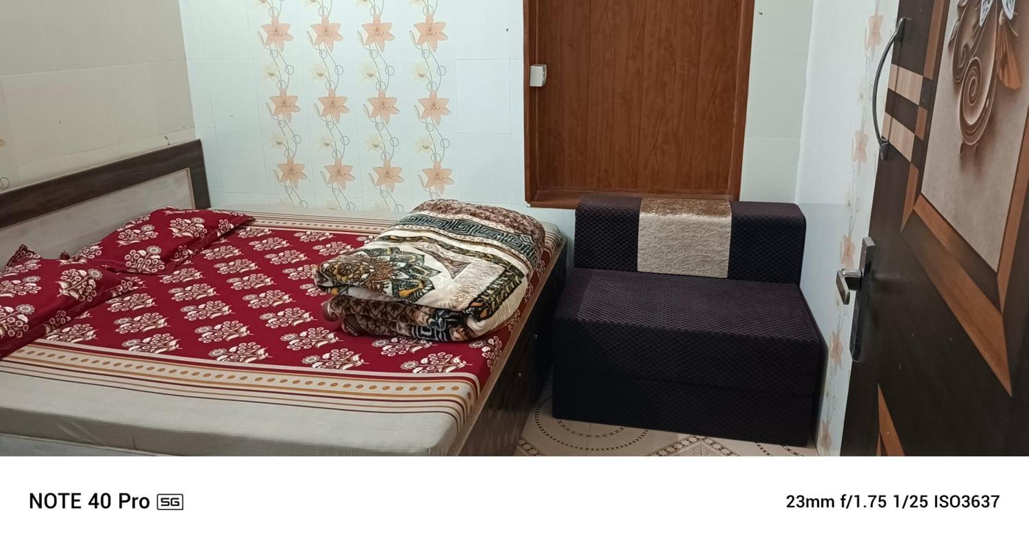 Mj Chawla Homestay Double Bed Attached Bathroom Room 암리차르 외부 사진